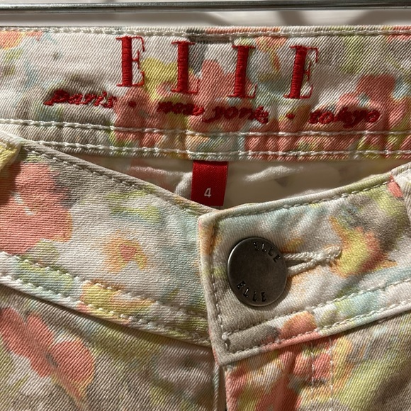 Elle Paris New York Tokeyo Floral Jeans - Bundle Discounts - Picture 2 of 3